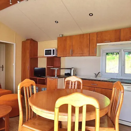 Joli Mobil-home Avec Terrain Terrasse 10min Du Puy Dufou