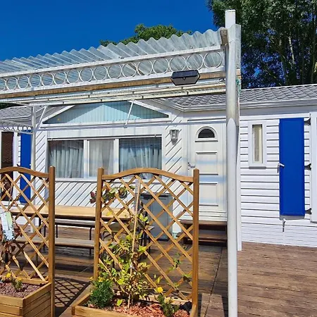 אתר קמפינג Joli Mobil-home Avec Terrain Terrasse 10min Du Puy Dufou Saint-Paul-en-Pareds