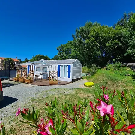 Joli Mobil-home Avec Terrain Terrasse 10min Du Puy Dufou