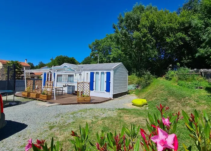 Joli Mobil-home Avec Terrain Terrasse 10min Du Puy Dufou